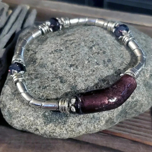Handcrafted Edgy Silver Purple Foil Glass Crystal Stretch Bracelet - Picture 2 of 6